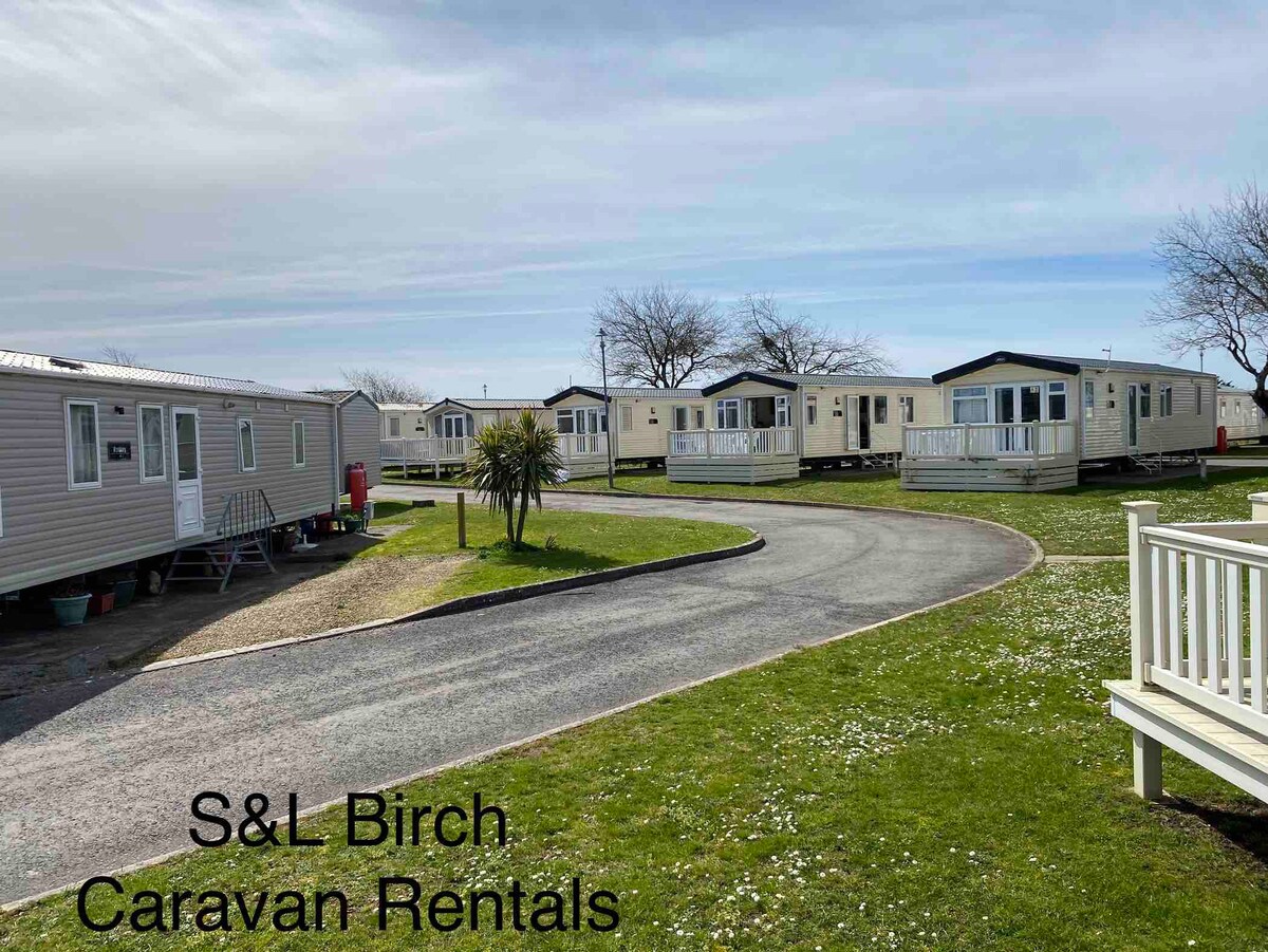 Luxurious 2 bedroom caravan, Trecco Bay Birch 24