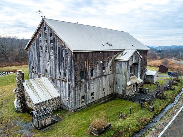 Cristman Barn