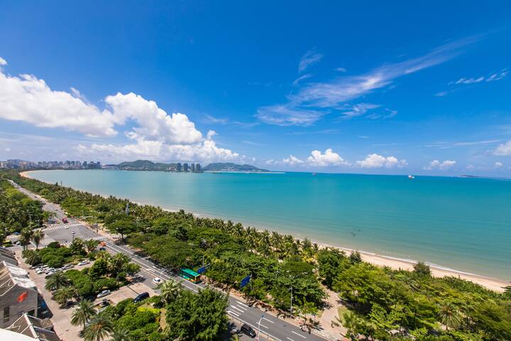 蓝色海岸·超震撼正面海景 | 两居110平套房//交通便利//赠免税城接送
