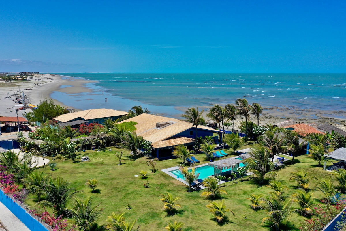 Vila de charme pé na areia, piscina, grande jardim