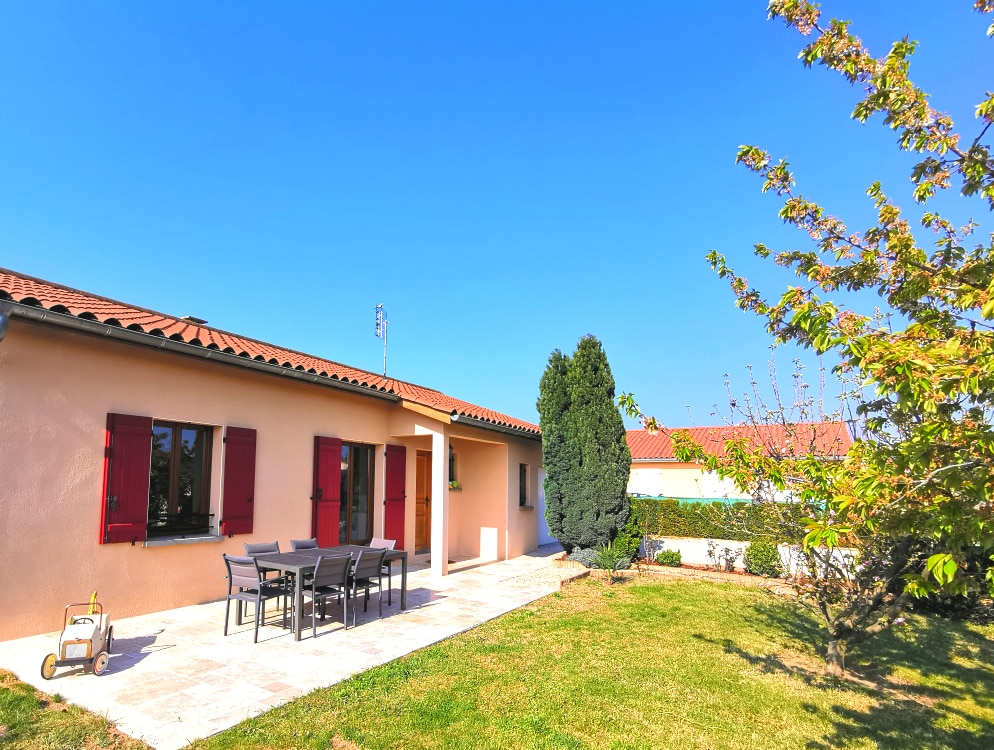 Maison climatisée avec piscine chauffée Beaujolais