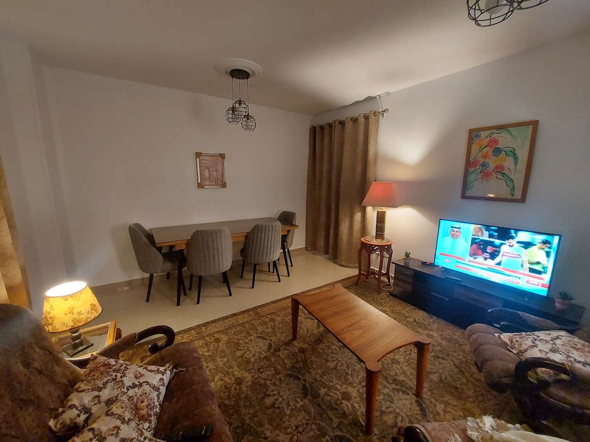 Sunny apartment in El-Hadaba El-Wosta