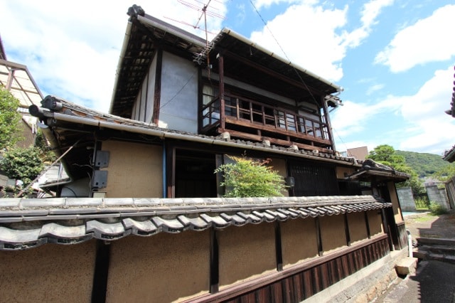 私人空间！非常适合希望在尾道町屋（ Onomichi Machiya ）度过放松时光的人士，面积为70平方米！步行3分钟即可到达Ropeway、Honji购物街！