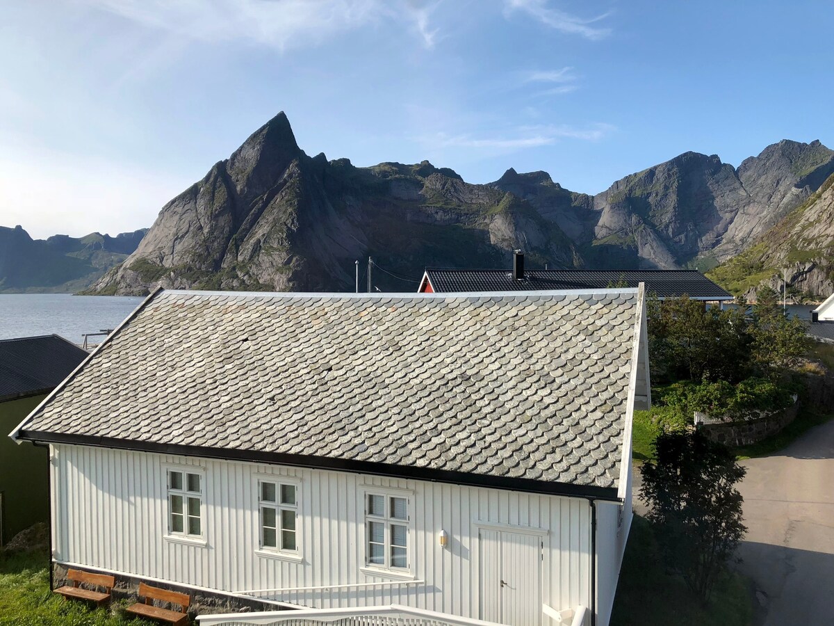 庄园别墅-「Olstinden」客房， Hamnøy Reine