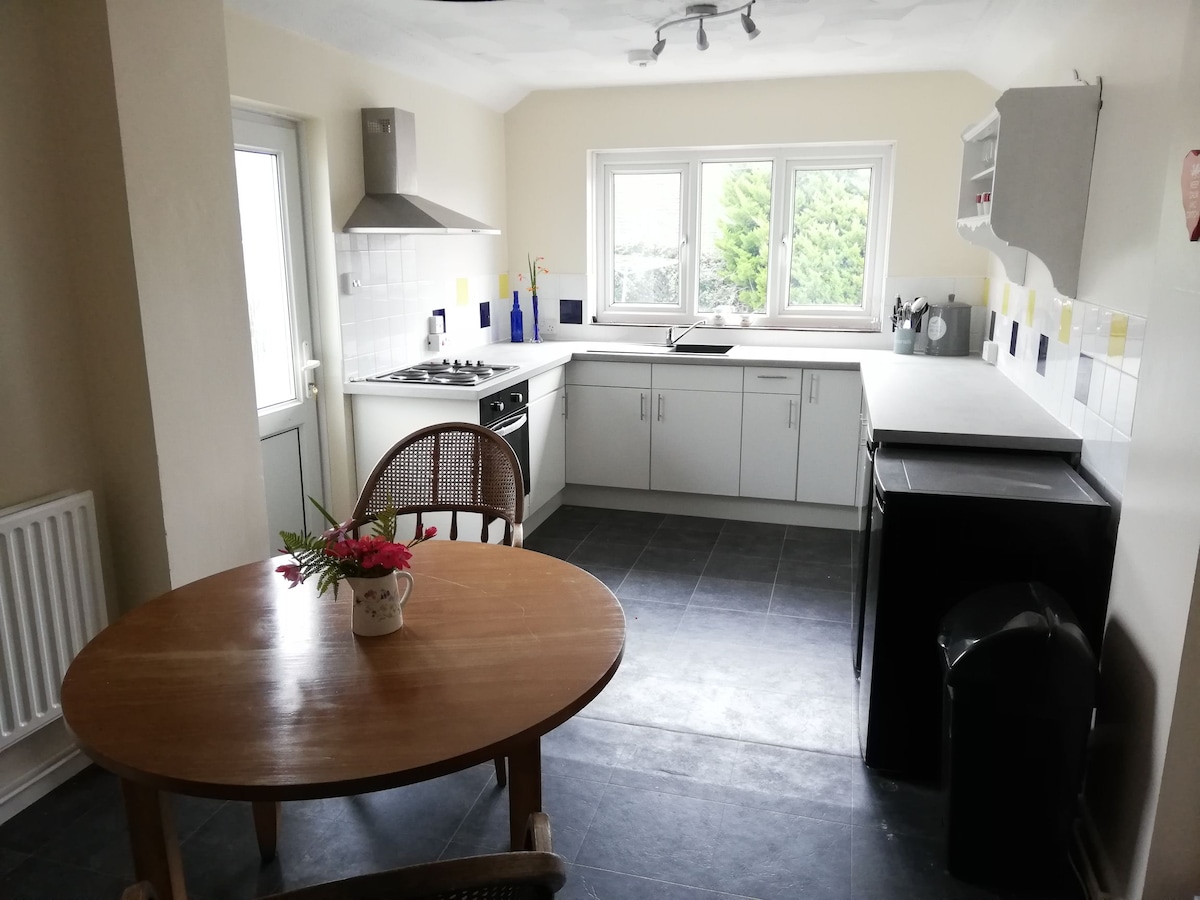 APARTMENT, First floor, Central Carmarthen