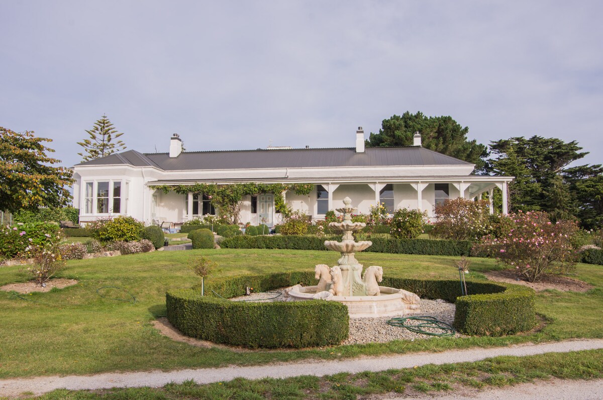 Centrewood Historic Homestead