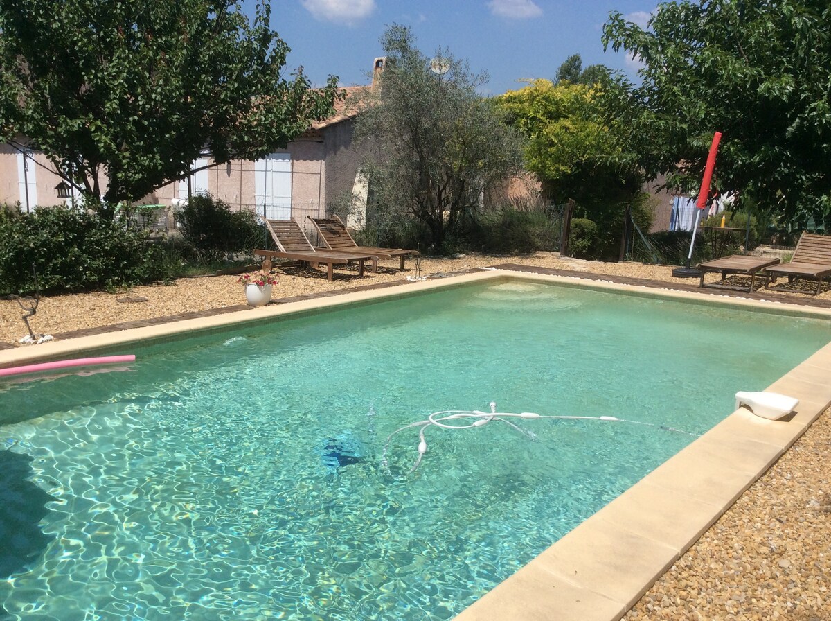 星级房屋泳池距离艾克斯（ Aix en Pce ） 8公里