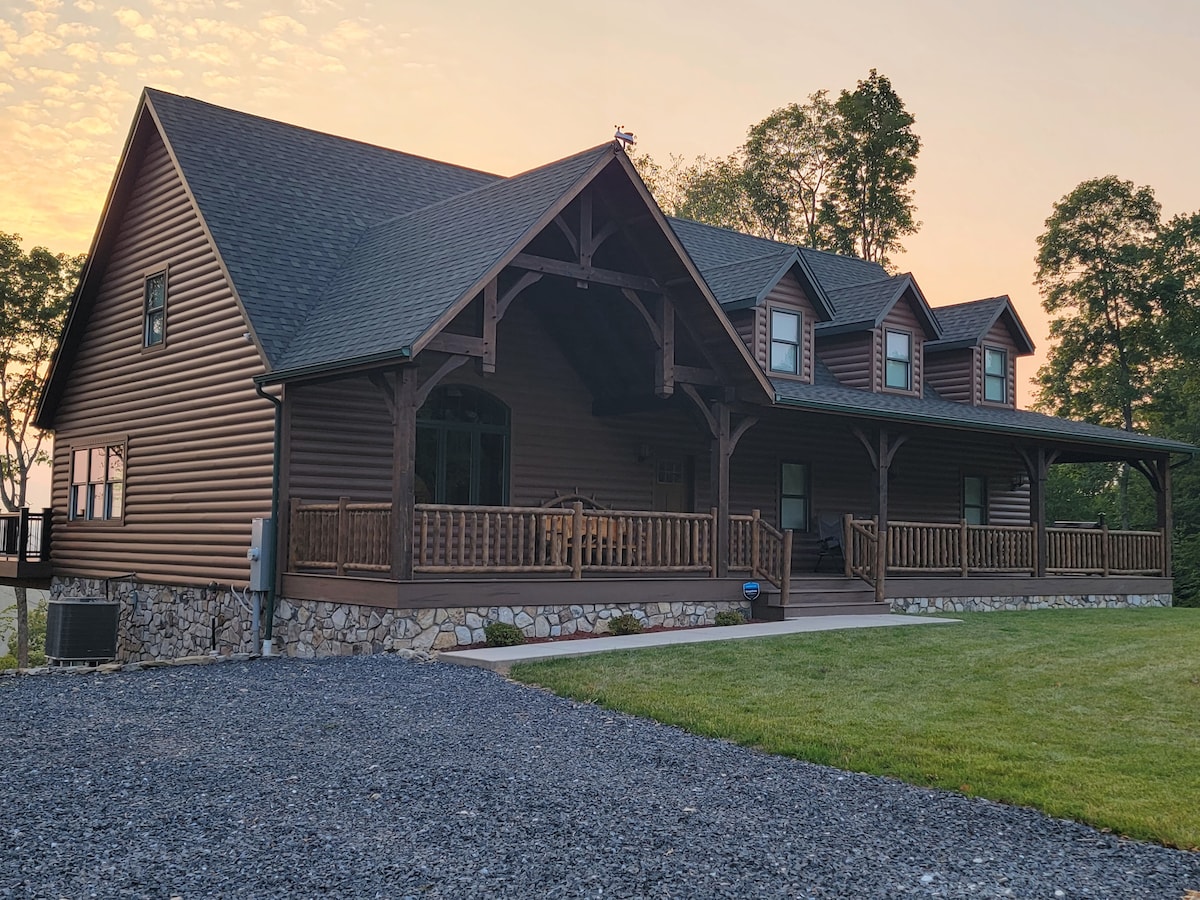 Whitetail Lodge
NEW! For 2024 Pickleball Court