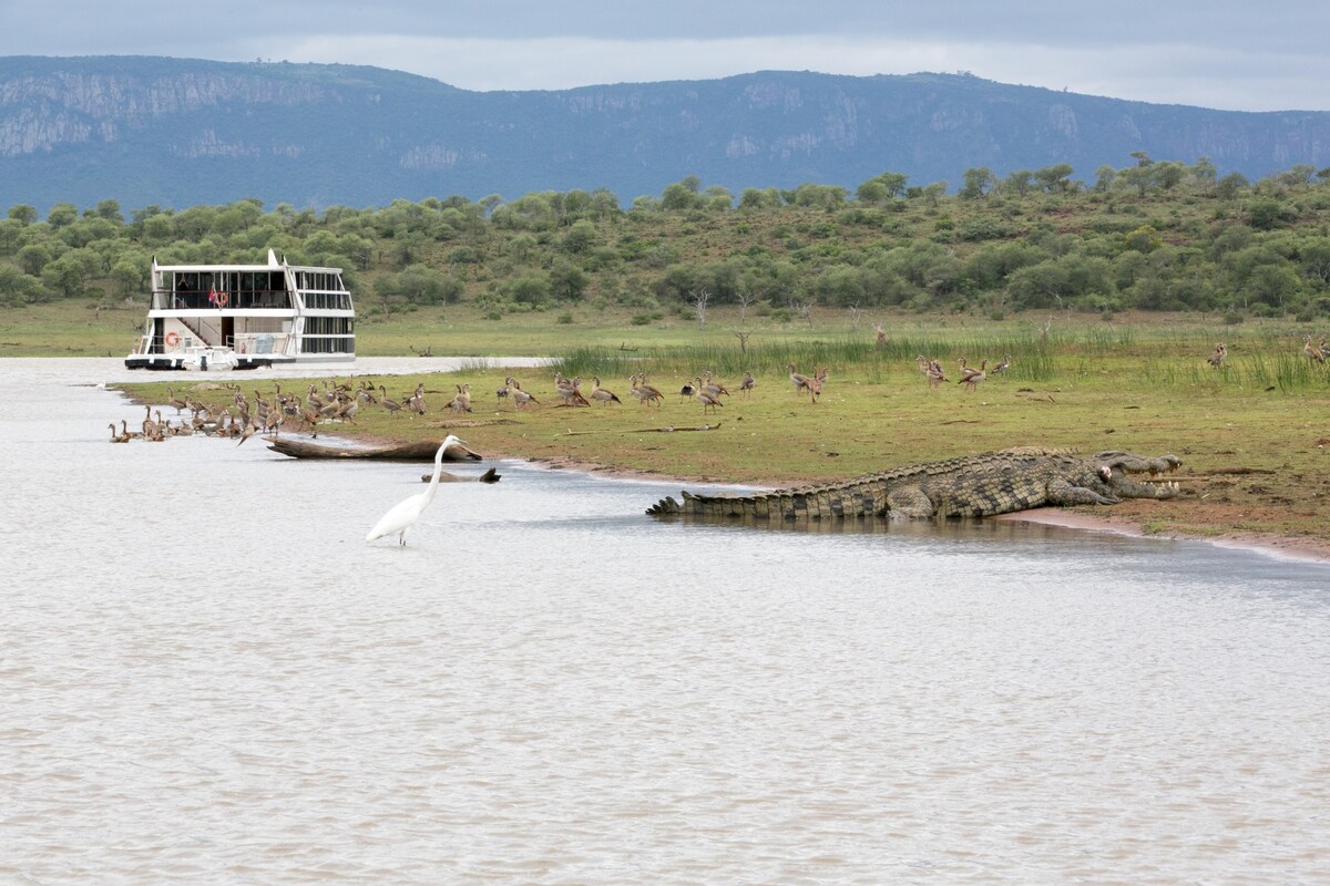Shayamanzi Houseboat l, Jozini, KZN, South Africa