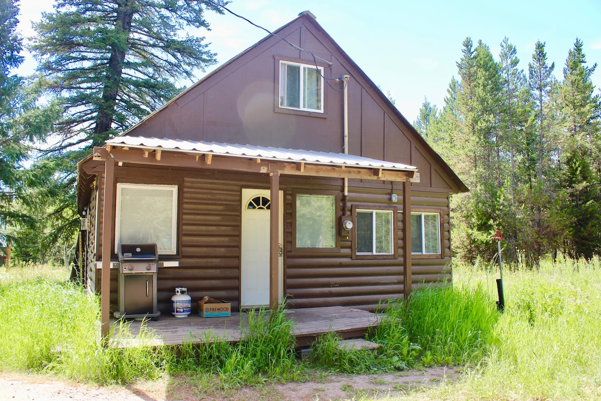 Moose Tracks小木屋，靠近黄石公园（ Yellowstone ）和无线网络