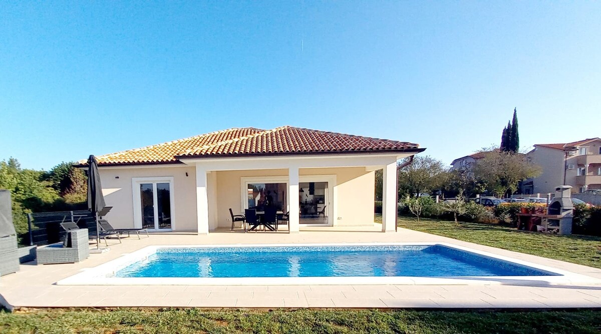 Brand new Villa Maris in Medulin with private pool