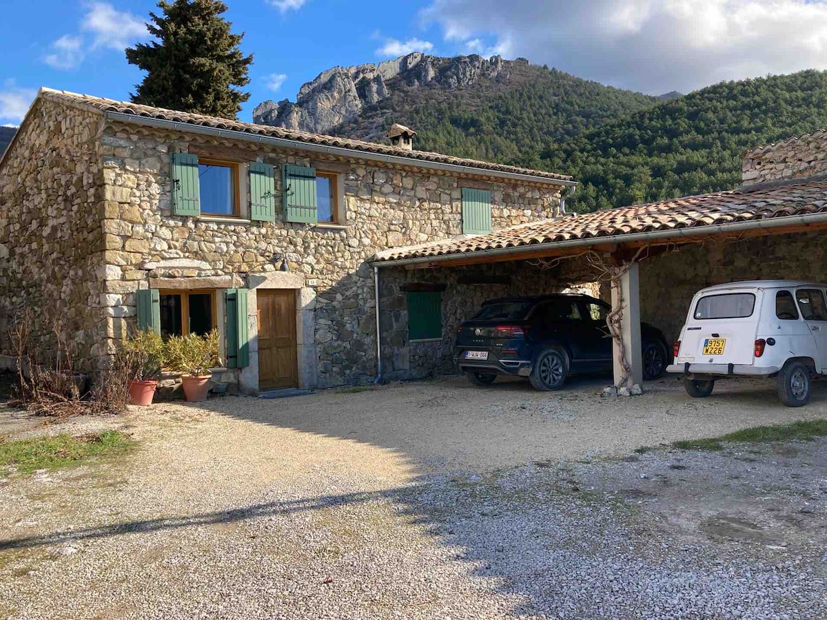 Maison en Drôme Provençale: calme et nature