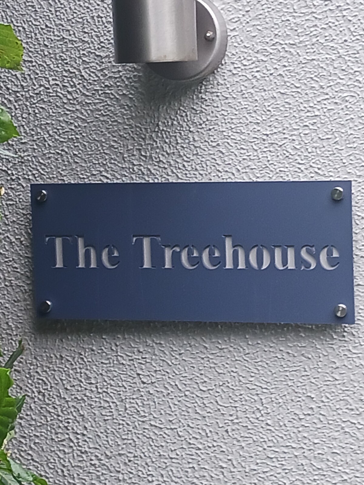 The Treehouse ， Minvaud Upper