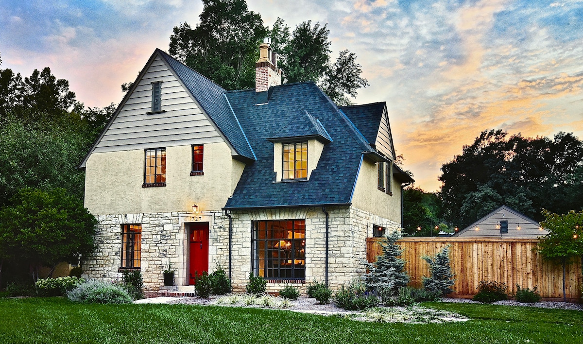 Enchanted Cottage Next to K-State Campus