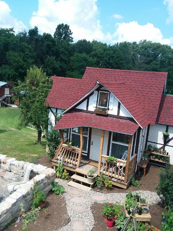 Storybook Cottage with a View