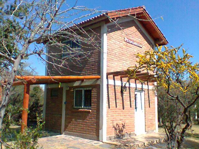 Cortaderas/Villa Elena的民宿