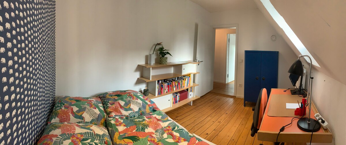 Regensburg Uni-Nähe room in hist. Garden settlement