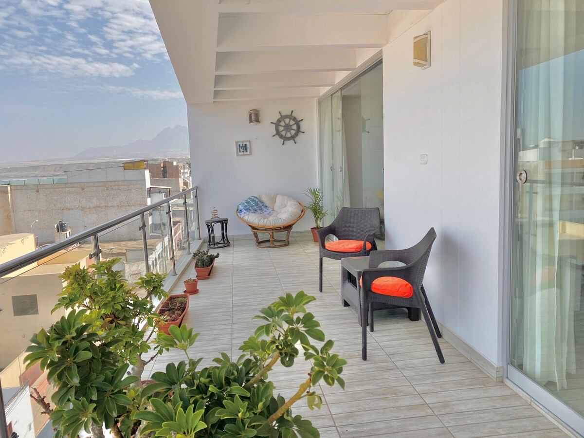 Cozy Apartment with Balcony & Ocean View