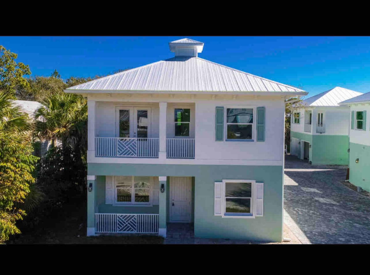 Luxe 3 Bedroom Inter-coastal  Downtown Stuart