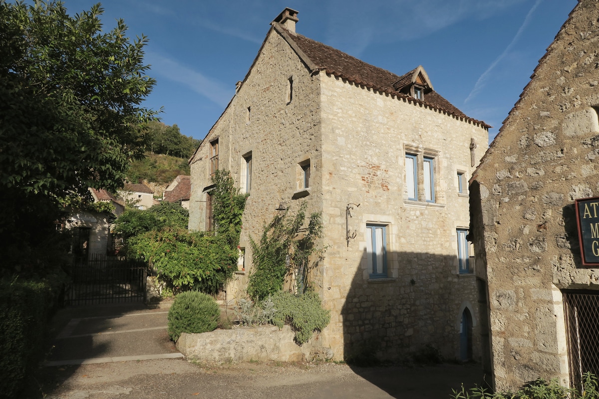 Maison Lou Canotiers - centre village - terrasse