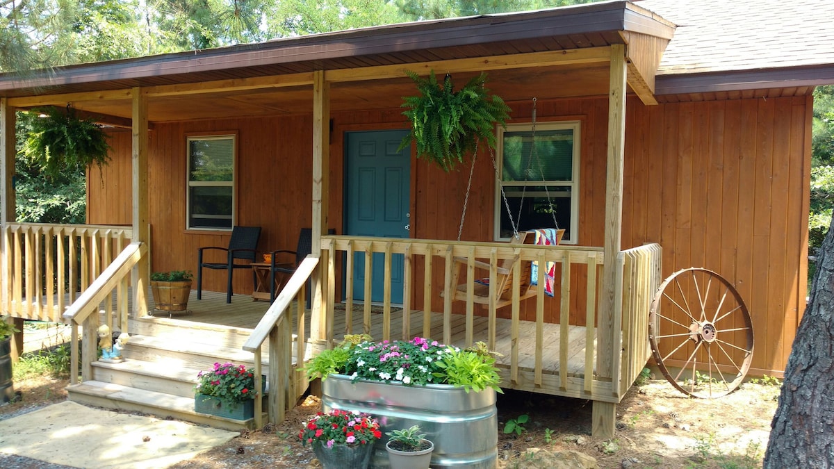 Shawnee Pines Lodging - # 3 Sweet Cabin