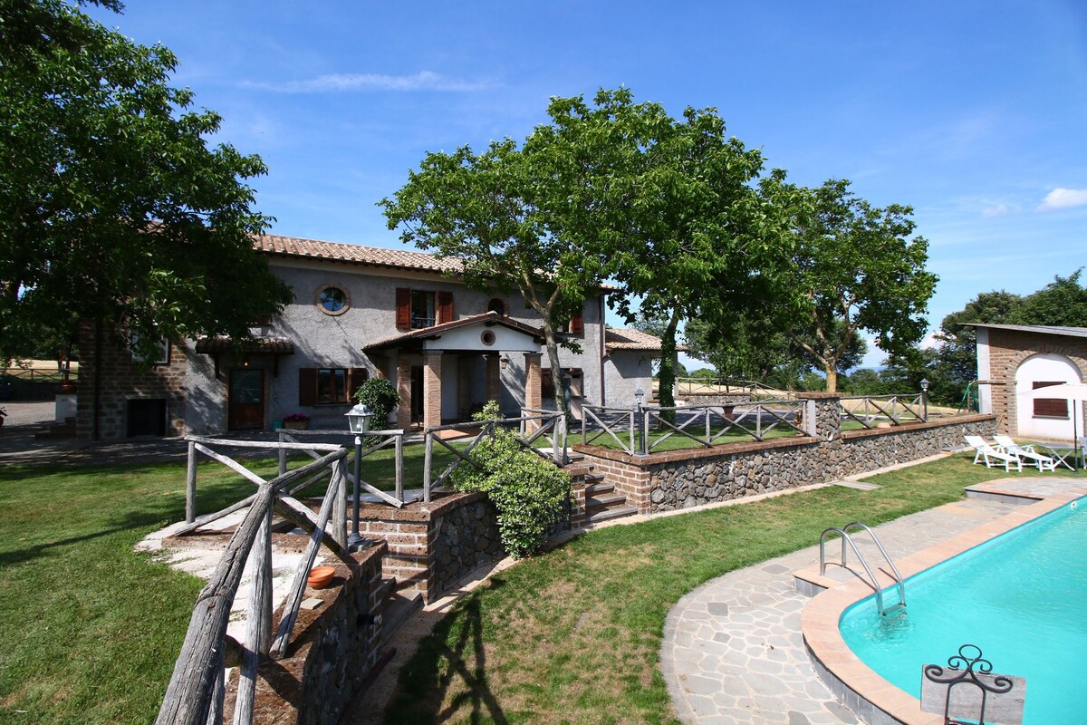 Belvilla by OYO Farmhouse in Bagnoregio with pool