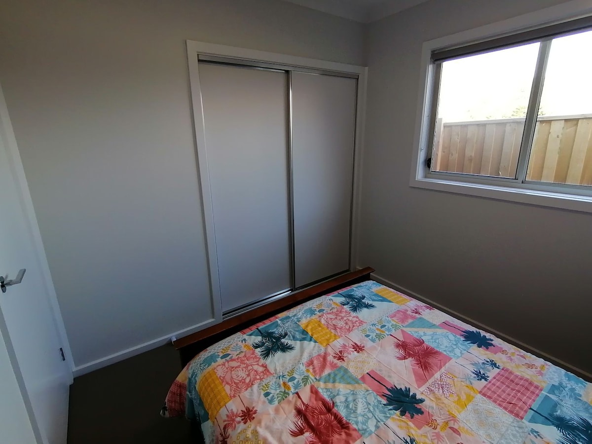 Room in Wallan with Netflix. 20% off for weekly!