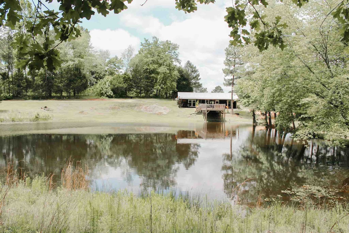 The Woods Cabin Retreat