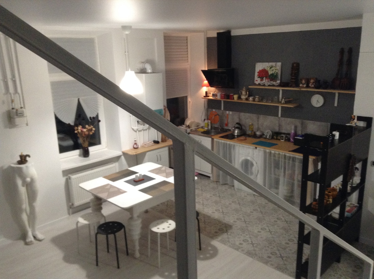 Stylish flat in center. Two bedrooms + FB