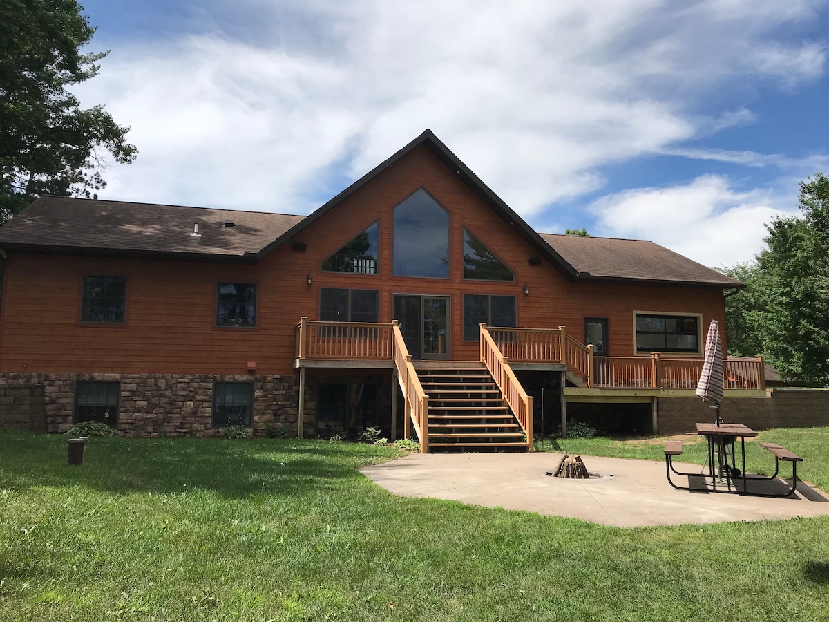 Sunny 's Landing, Prairie Lake Home, Chetek Chain