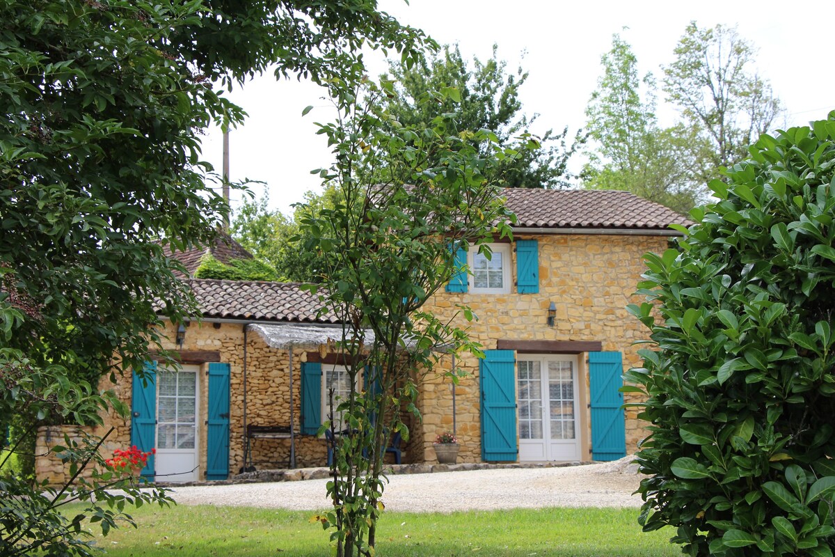 Gîte avec piscine en Périgord Pourpre