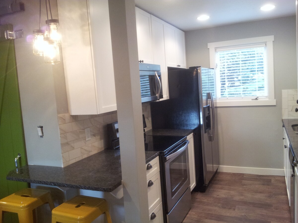 Immaculate Completely Remodeled 2BR