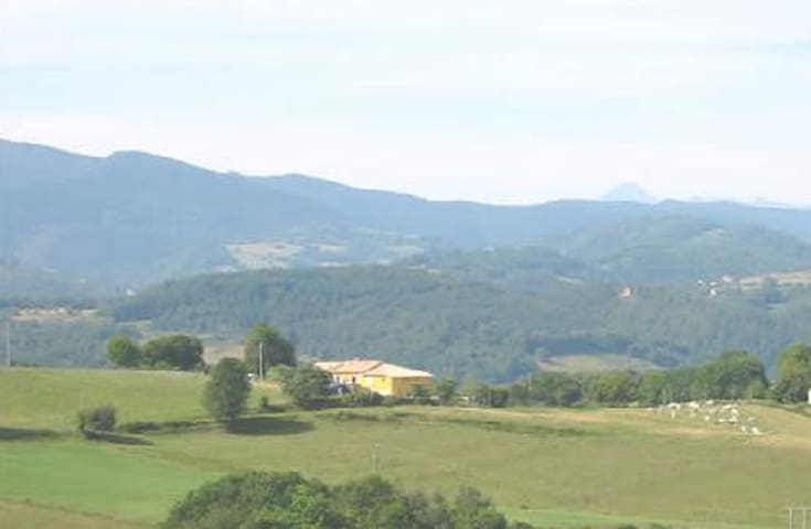 La Bastide-de-Sérou的民宿