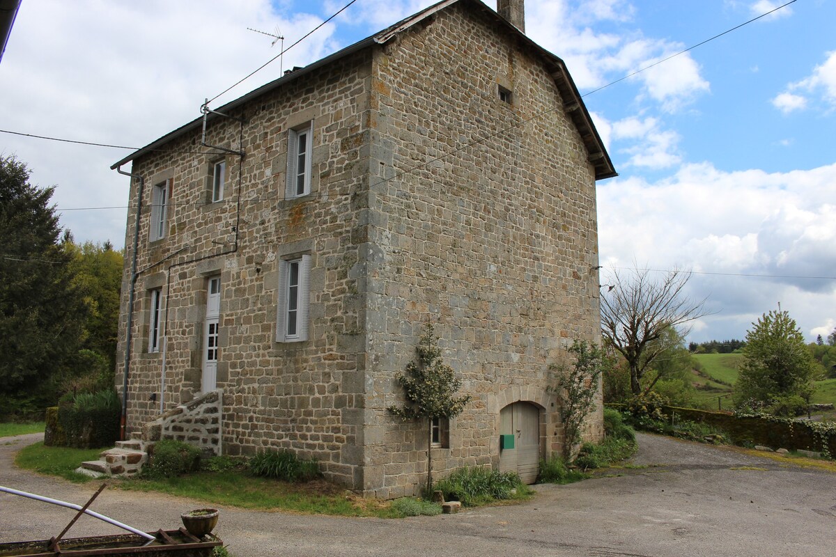 Corrèze ：大房子-农场中心
