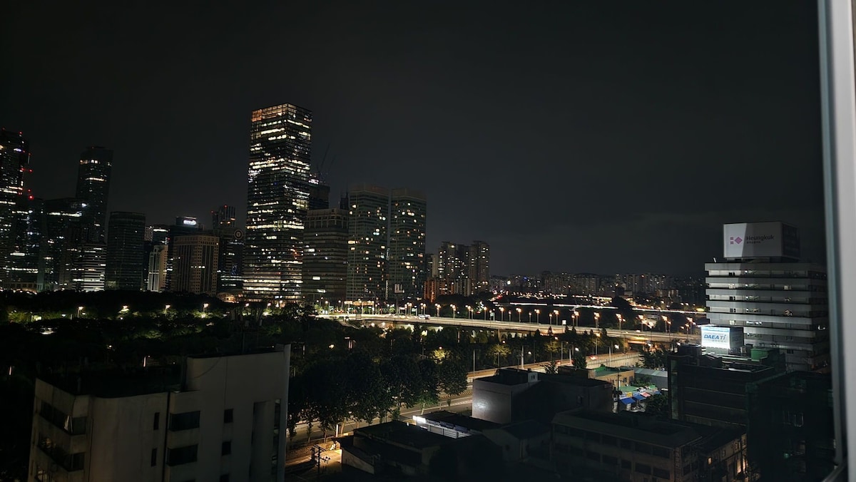 【永登浦站】新楼高层公园景观公寓， Netflix