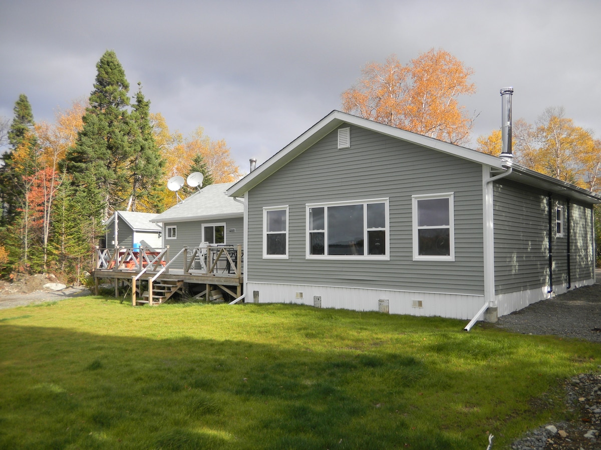 The Moose Art Room at Woodhaven on Indian Arm Pond