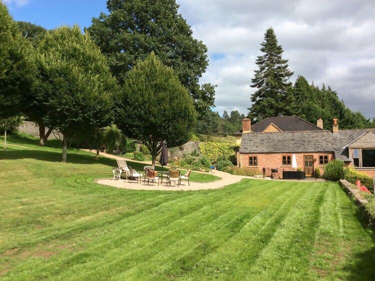 The Garden Retreat Amongst Scenic Tanat Valley