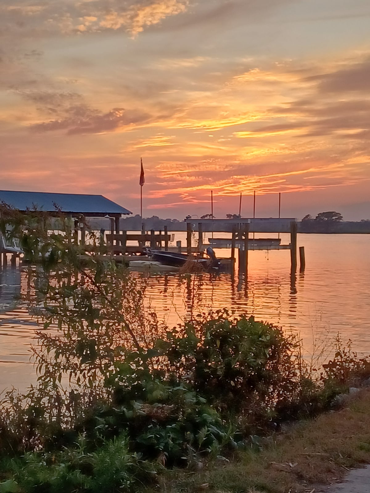 The BELLA at Hagley Landing Boating Beach Golf