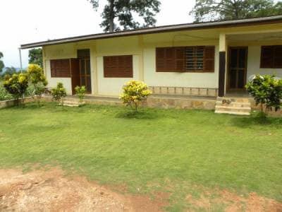 Togo - maison en brousse à Kpélé-Élé