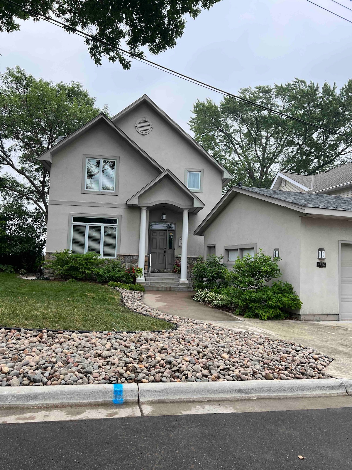 Home on White Bear Lake - Walk-Boat-Bike