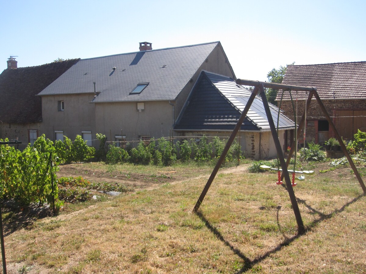 La BOUINOTTE du Chau charpy Chambre PRUNE