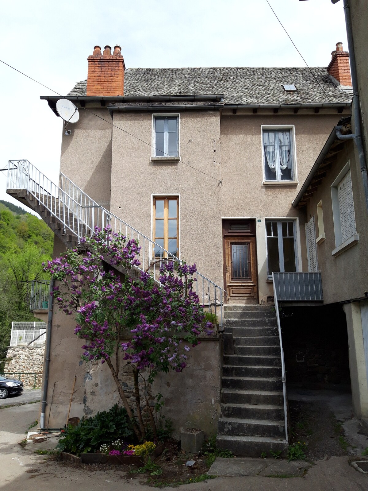Gîte de Truyère -宽敞温馨的房子