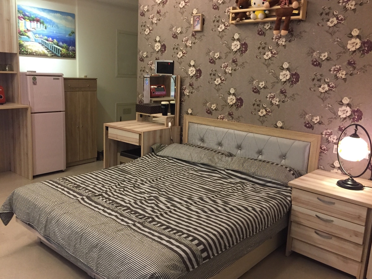 XIMENDING MRT COZY STUDIO 3