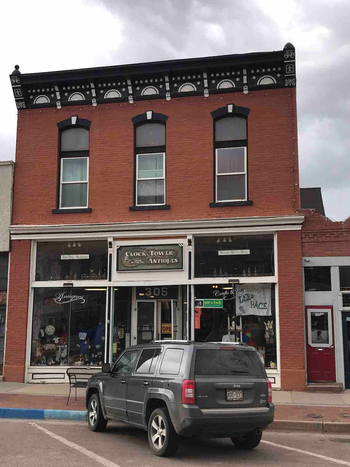 Beautiful! Location! Main St Cañon! Historic!