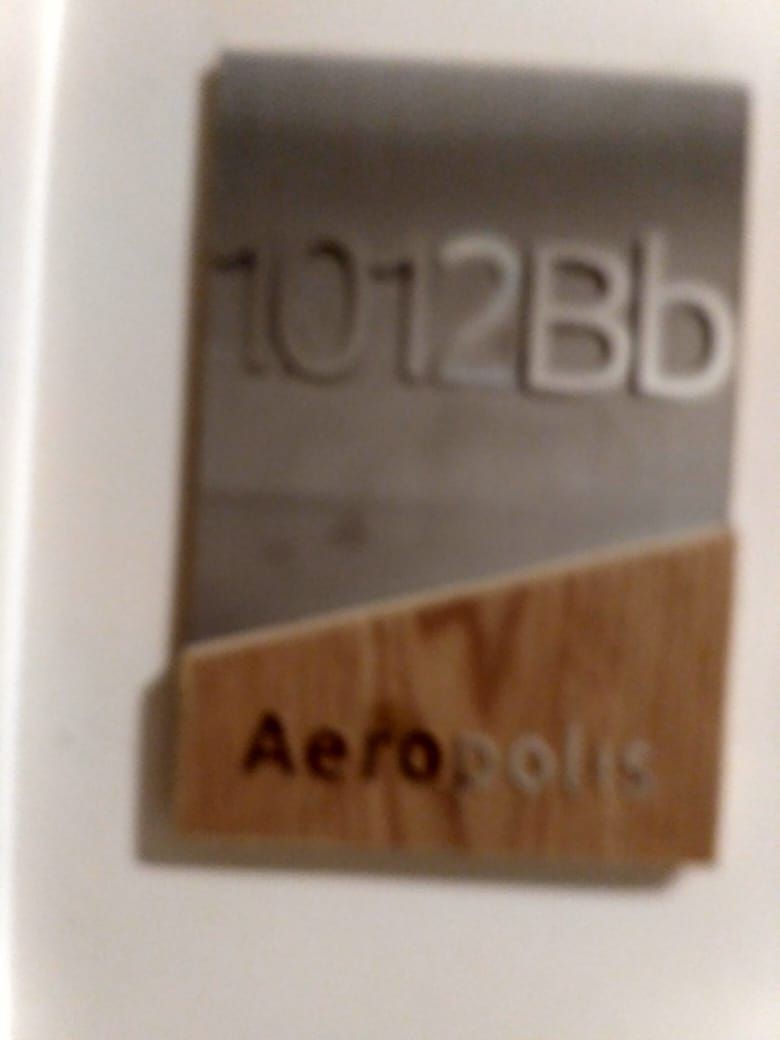 Aeropolis单间公寓。大碟4长时间联系房东