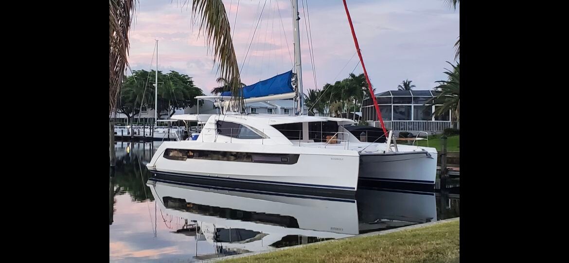 48' lepard Catamaran for rent.