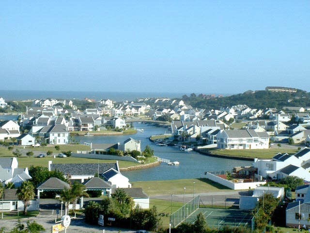 Modern Beachouse On Marina