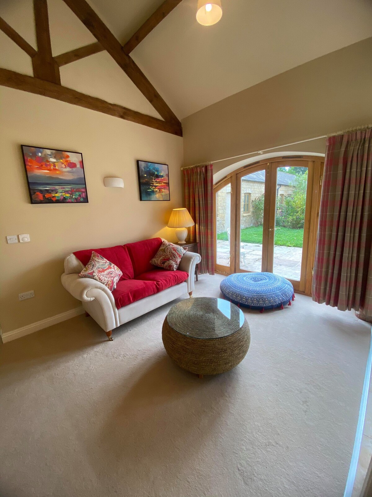 Stunning barn conversion in a fantastic location