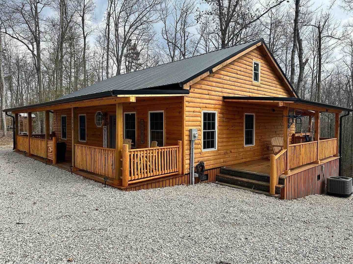 Rustic Star Luxury Cabin RRG with Hot tub