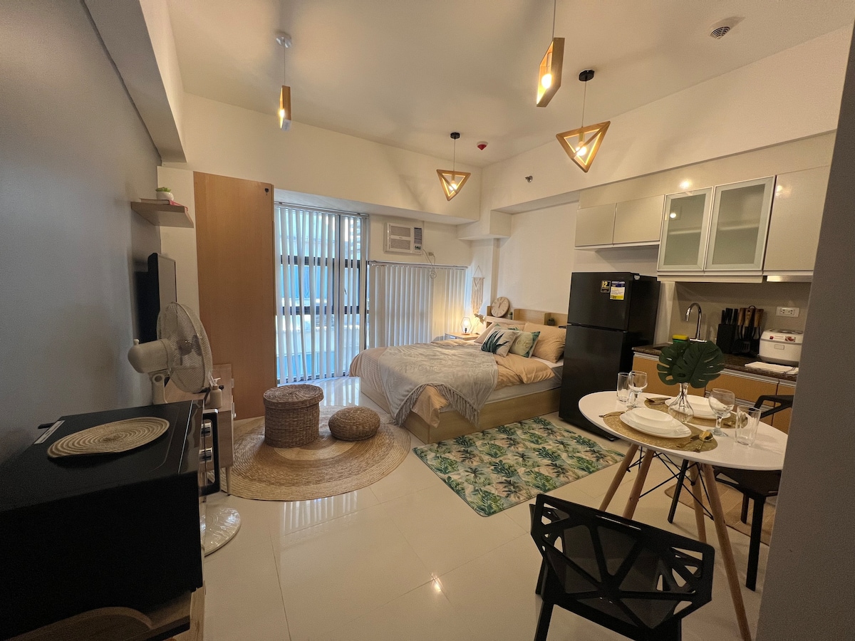 Cozy Studio Viceroy Residences McKinley Hill Bgc